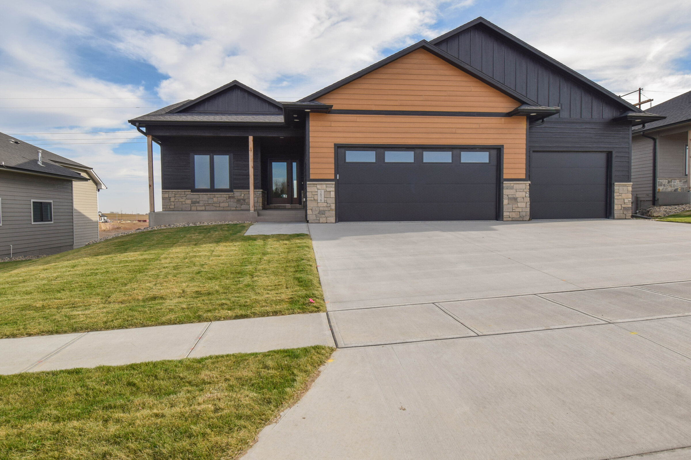 Custom home built by Copper Creek Construction in the Sioux Falls area — photo 8 of 11